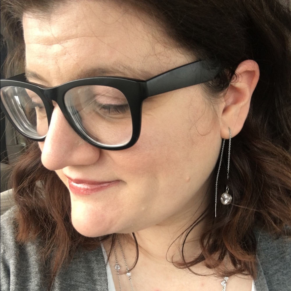 Meet your Posher, Nicole